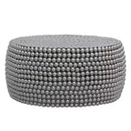 Table basse Royal Hampton 32 | Motif clouté de perles métalliques argentées | Cadre en fer plaqué nickel