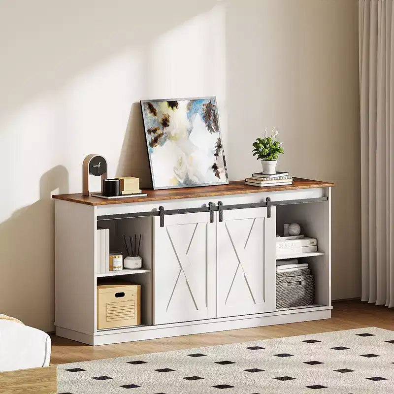 Meuble TV pour téléviseur 65 pouces avec portes coulissantes façon grange, rangements et étagères ouvertes, console de salon