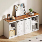 Meuble TV pour téléviseur 65 pouces avec portes coulissantes façon grange, rangements et étagères ouvertes, console de salon
