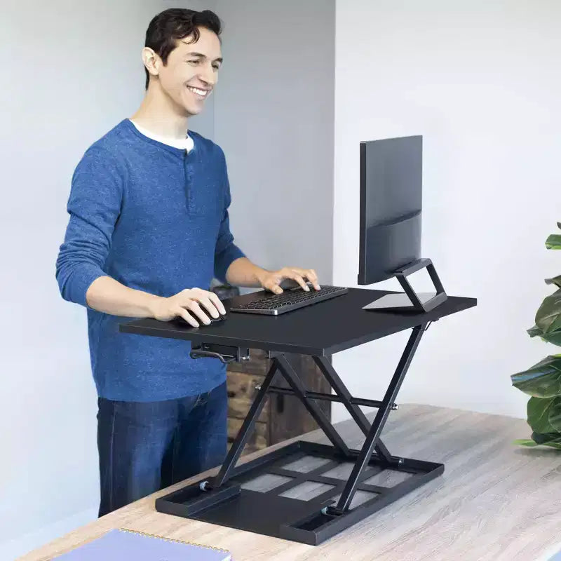 Convertisseur de bureau debout pneumatique réglable en hauteur de 28", noir